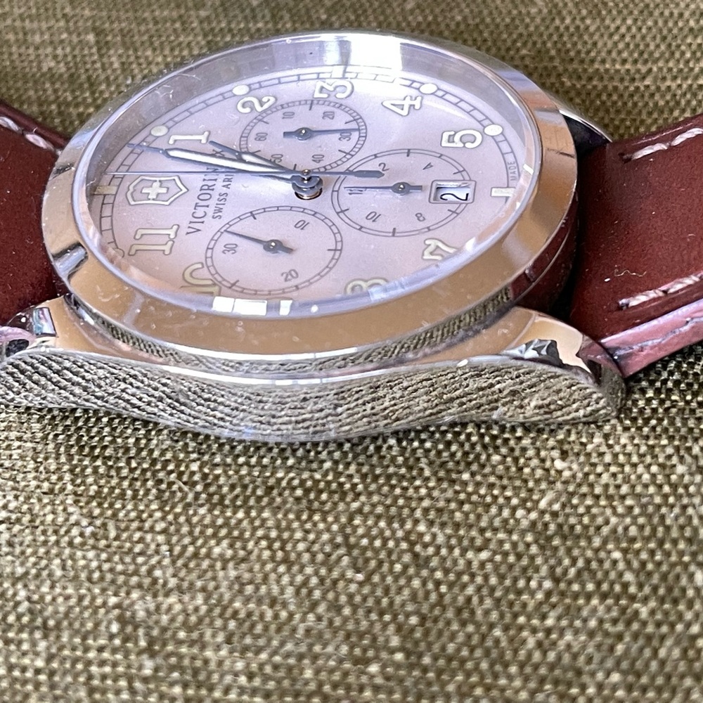 Victorinox Swiss Army Infantry White Dial Chronograph  Men's Watch 241568 - Picture 10 of 11